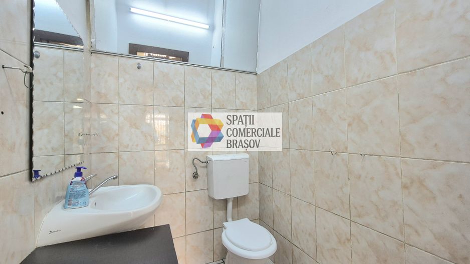 Spatiu comercial de închiriat cu vad - 70 mp # spatii-comerciale-brasov.ro - Poză 6