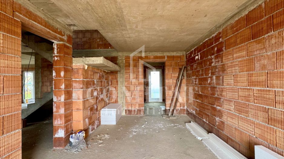Casă individuală cu 5 camere de vânzare în Jucu | 1000 mp teren - Poză 2