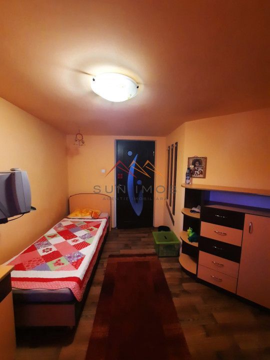 Casa de vacanta, P+M, 6 camere, teren 2200 mp, Breaza, Judetul Prahova - Poză 14