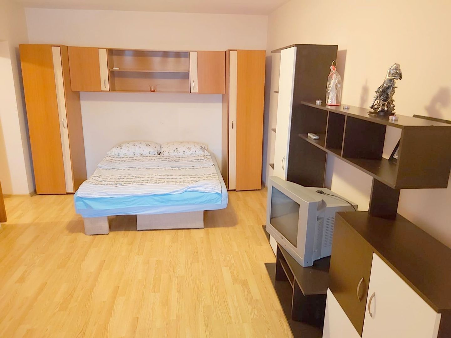 De inchiriat - garsoniera, strada Brailei (Kaufland) - mobilata - Poză 1