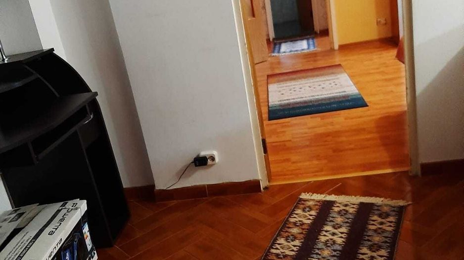 2 camere, etaj 8/9, bloc izolat, balcon, AC, Mega Image la parter - Poză 5