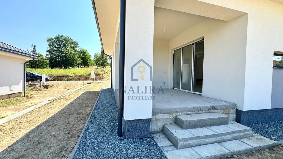 Casa de vanzare Satu Nou de Jos cu priveliste - zona retrasa - Poză 3