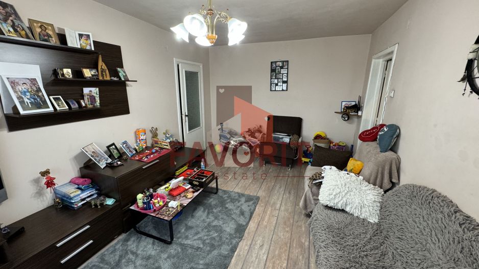 Etaj intermediar. Pozitie excelenta. Boxa in CF - Poză 3