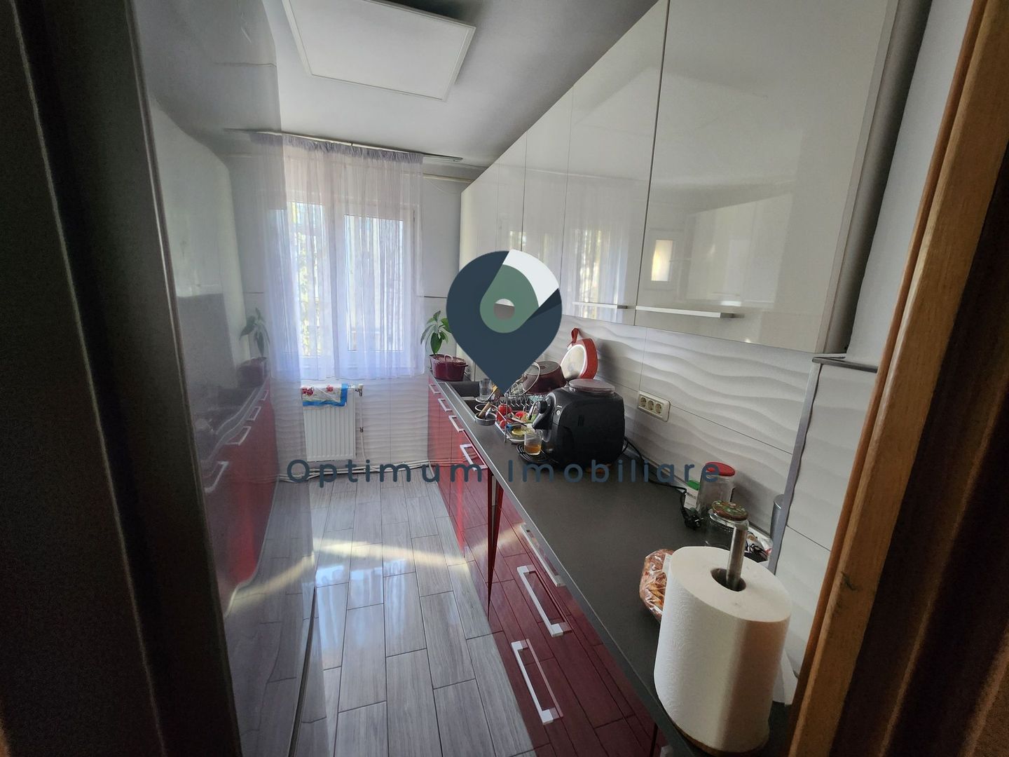 Apartament cu 4 camere in Manastur, etaj 2/4 zona Putna ! - Poză 3
