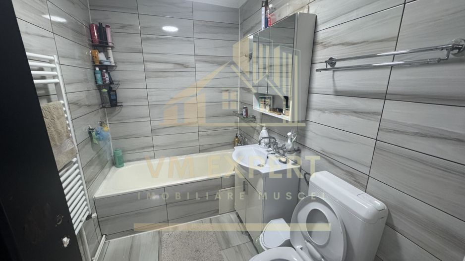 APARTAMENT 2 CAMERE ETAJ 4 CAMPULUNG GRUI - Poză 13