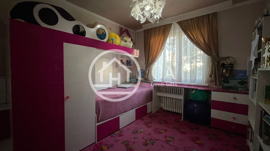 Apartament cu 3 camera de vanzare in zona Dacia, Oradea - Poză 1