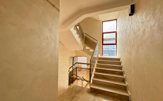 Spatii comerciale moderne de inchiriat, in cladire recent renovata - Poză 4