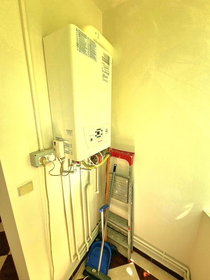 DECOMANDAT, centrala Termica, climatizare, jacuzzi - Poză 7