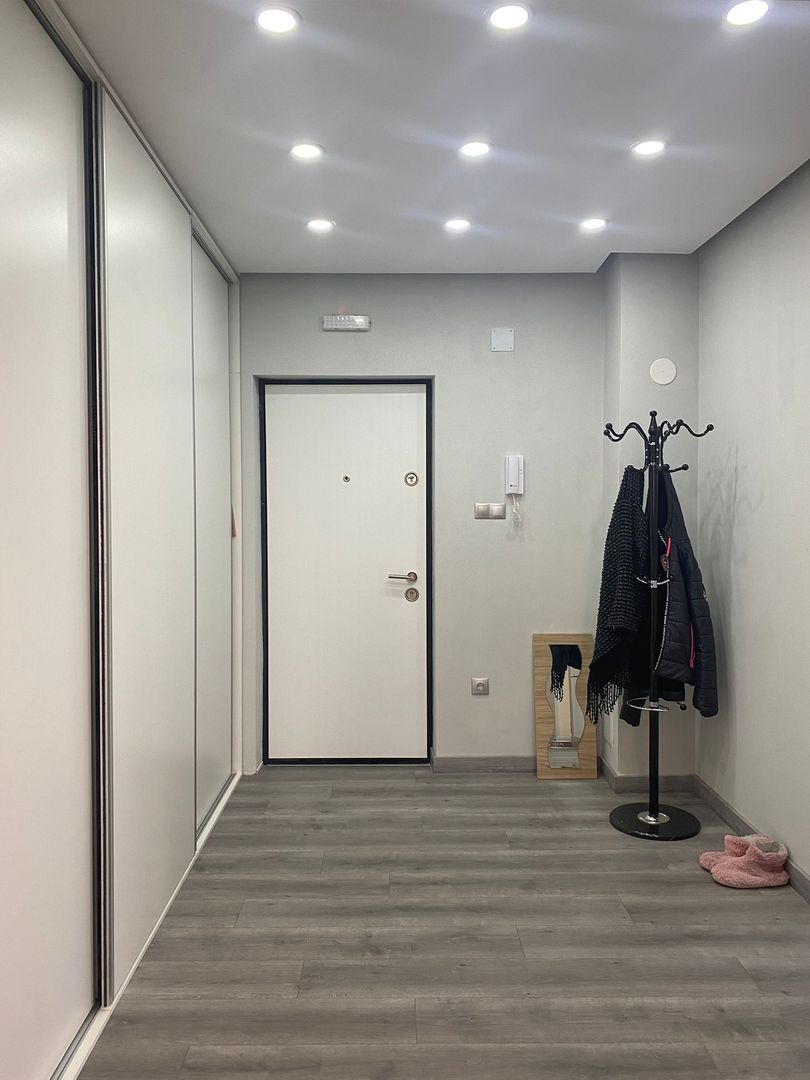 Ag EUROPA vinde apartament NOU sui MOBILAT in Micro 16 la etajul 2. - Poză 9