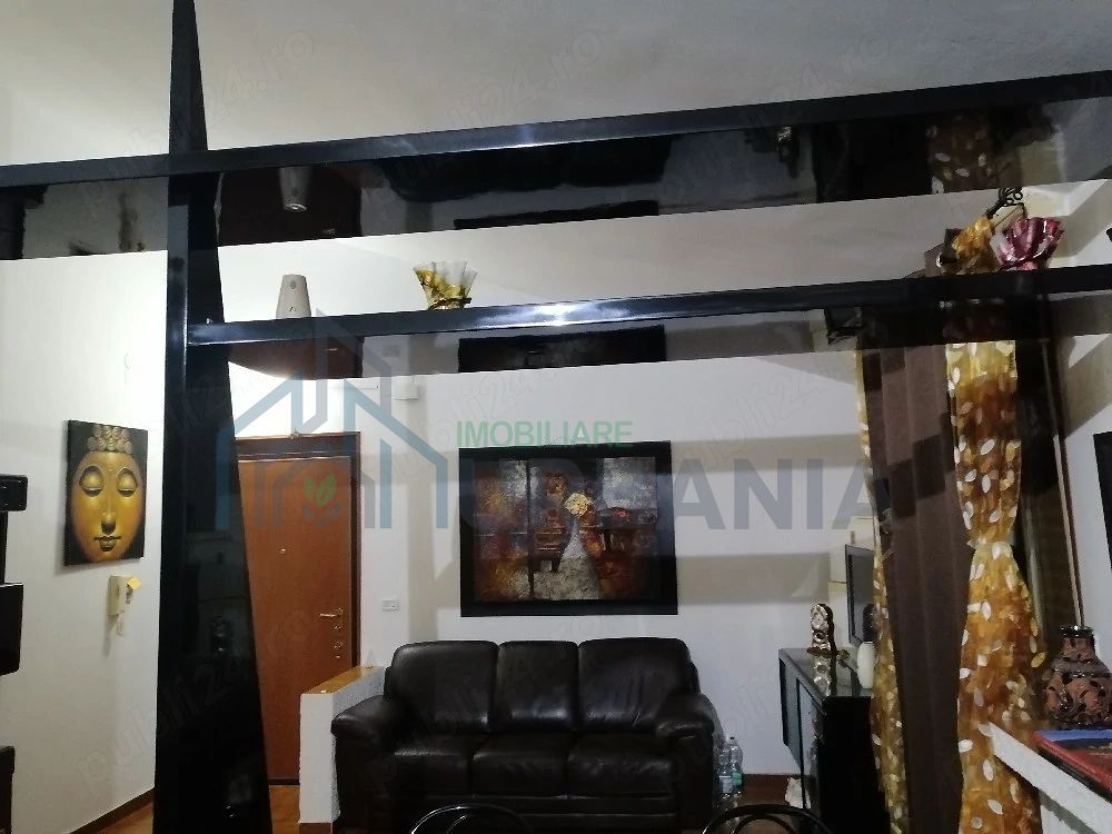 Apartament de vânzare, 100 m², etaj 3/3, cu terasă, localitate liniștită, la 90 km de Aeroportul Bari, Basilicata, Italia - Poză 2