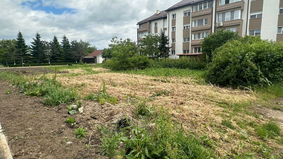 Teren intravilan 454 mp, zonă mixtă CM, central Ghermănești - Poză 4