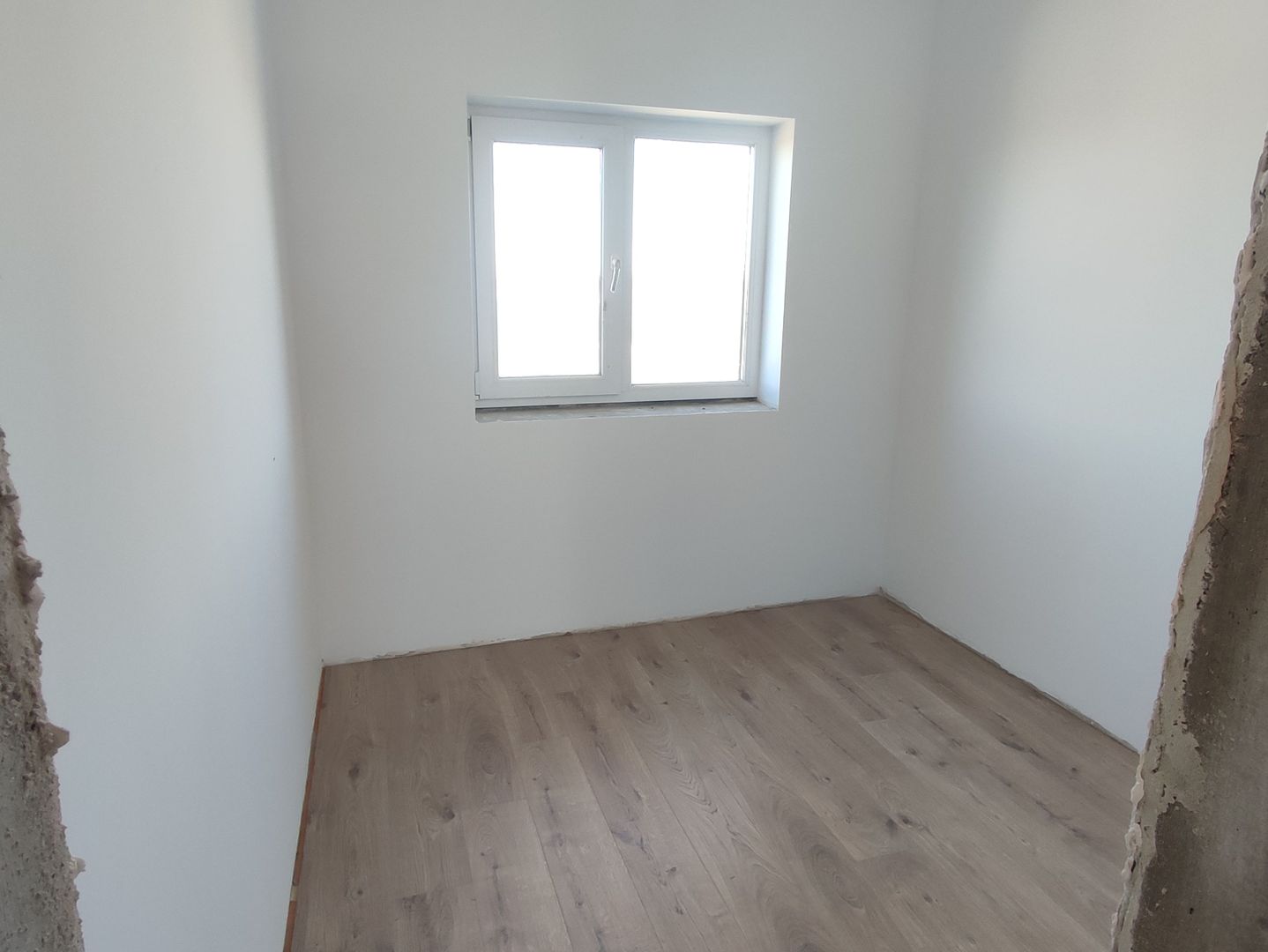 Sanandrei,Duplex P+E, Drum Asfaltat, Proiect Modern. - Poză 9
