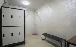 Baza de tenis si constructie moderna - Poză 24