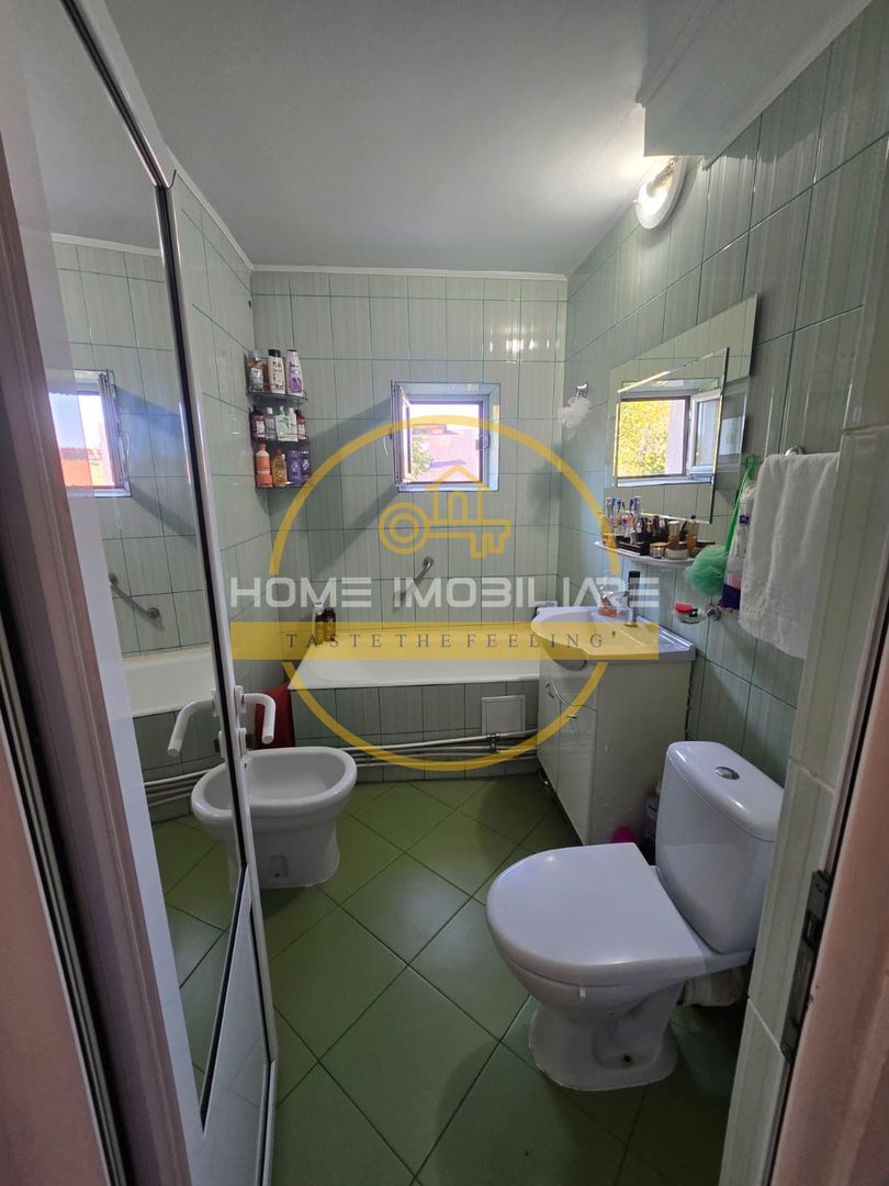 Apartament cu 3 camere de vânzare în Targu Cucu, Iasi - Poză 6