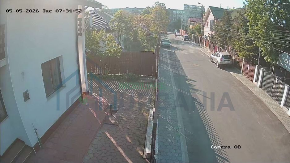 Vând sau schimb casă în Iași Cantemir, stradă civilizată, liniștită, cu apartament apropiat ca valoare  ultracentral - Poză 4