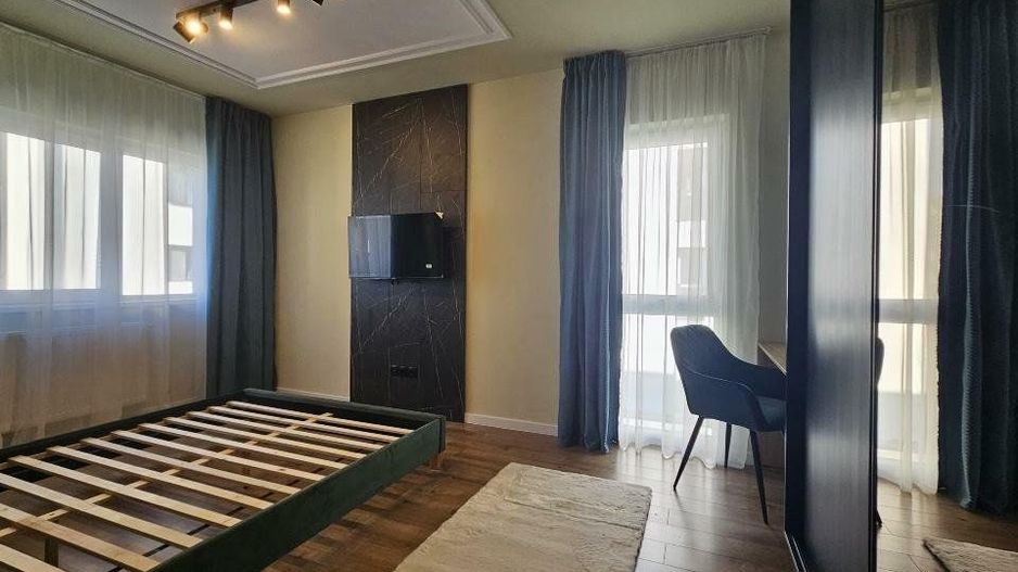 Apartament cu 3 camere la cheie - Poză 11