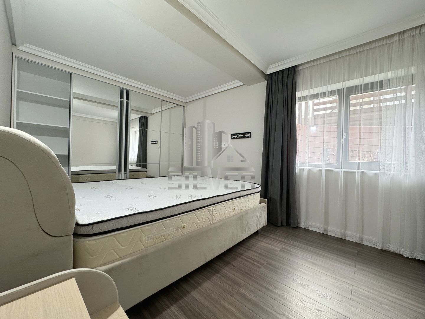 Casa moderna cu teren de 280 mp  la 5 minute de Vivo! - Poză 8