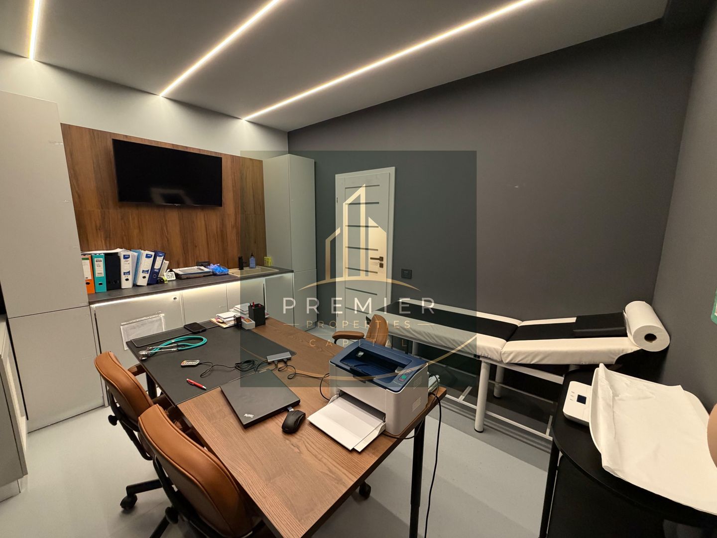 Clinică medicală complet amenajată cu chiriaș și contract în derulare 9 ani - Poză 7