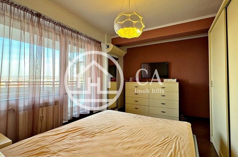 Apartament de închiriat cu 3 camere zona Ultracentrală, Oradea - Poză 2