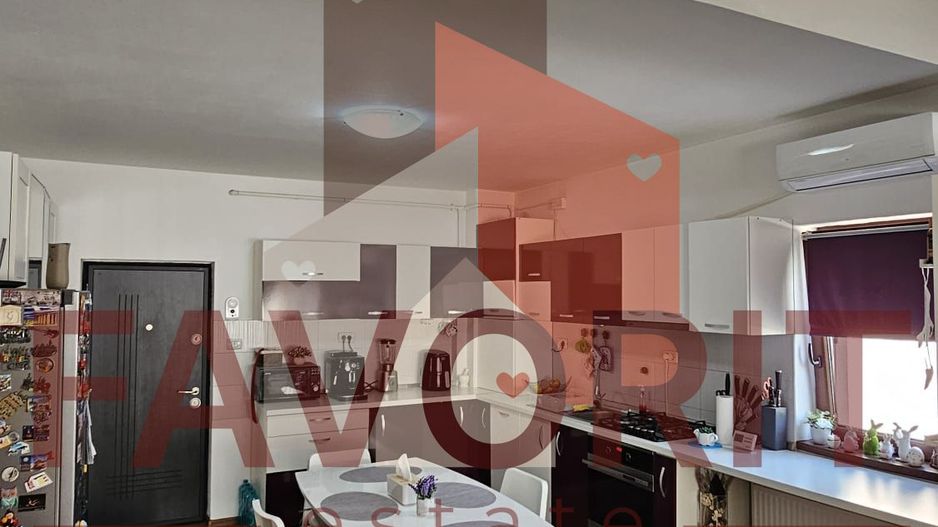 Spatios. Mobilat si utilat. Model cu 2 bai. - Poză 8