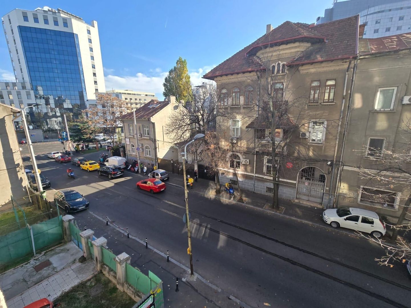 Apartament 4 camere in zona Victoriei, Bulevardul Alexandru Ioan Cuza - Poză 1