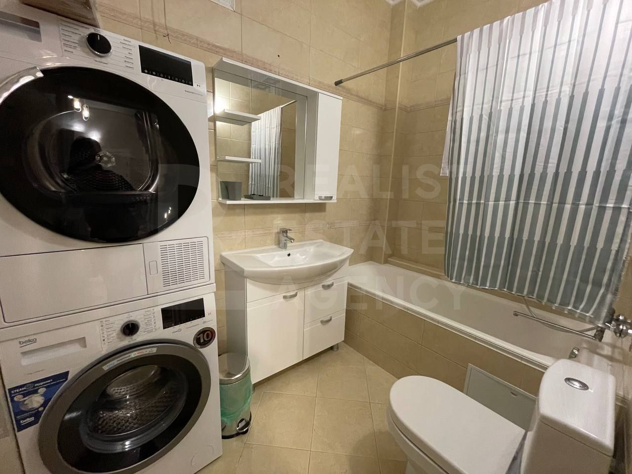 Chirie, casă, 3 camere, strada Cojocarilor, Centru - Poză 5