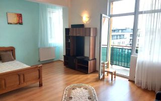 Garsonieara decomandata 37 mp util, etaj intermediar, zona Centrala - Poză 1