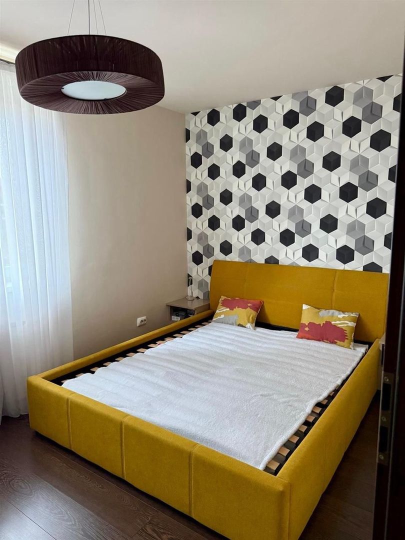 Apartament cu 4 camere cu vedere spre cris - Poză 11
