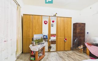 Casă la curte comună, zona Iosefin - Poză 2