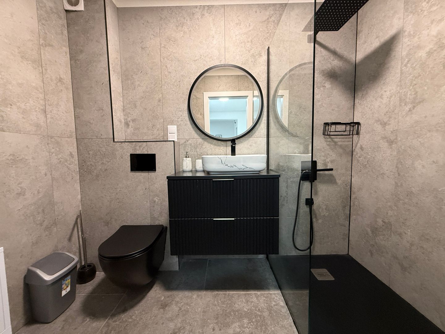 Apartament 2 camere modern cu balcon spatios zona Doamna Stanca - Poză 24