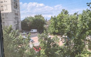 Apartament cu 3 camere, Auchan Titan/ 1 Dec 1918, DE RENOVAT - Poză 4
