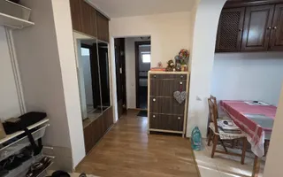 Apartament 2 camere de vânzare, Aviatiei, etaj 3/4, loc parcare inclus - Poză 12