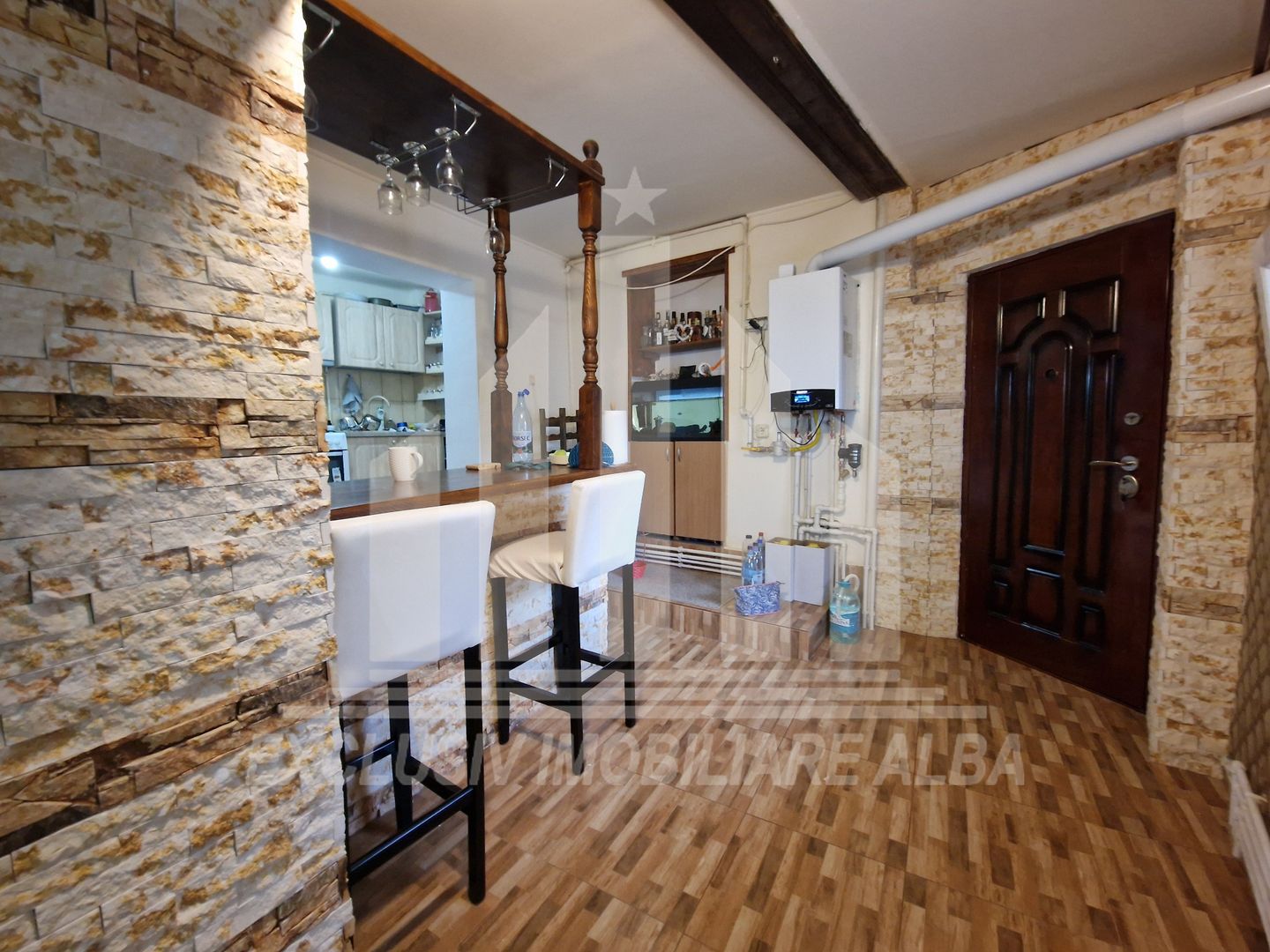 Casa de vanzare cu 2000mp de teren in Ciugud - Poză 4