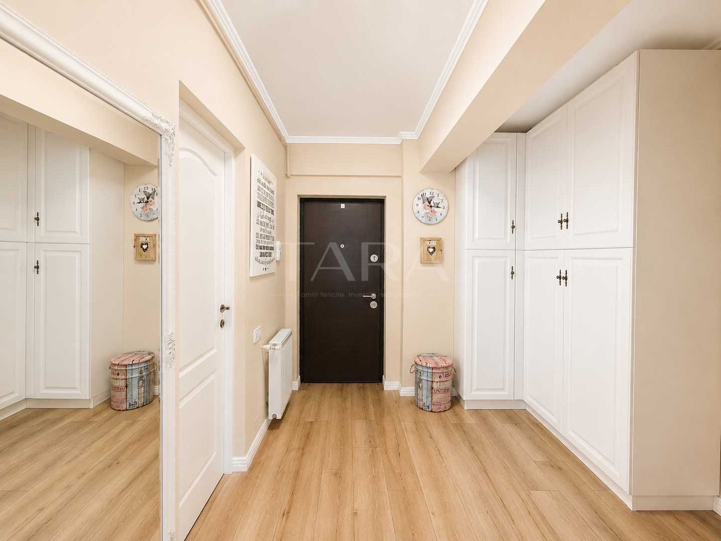 Apartament cu 3 camere, terasă de 125 mp, Baciu. - Poză 5