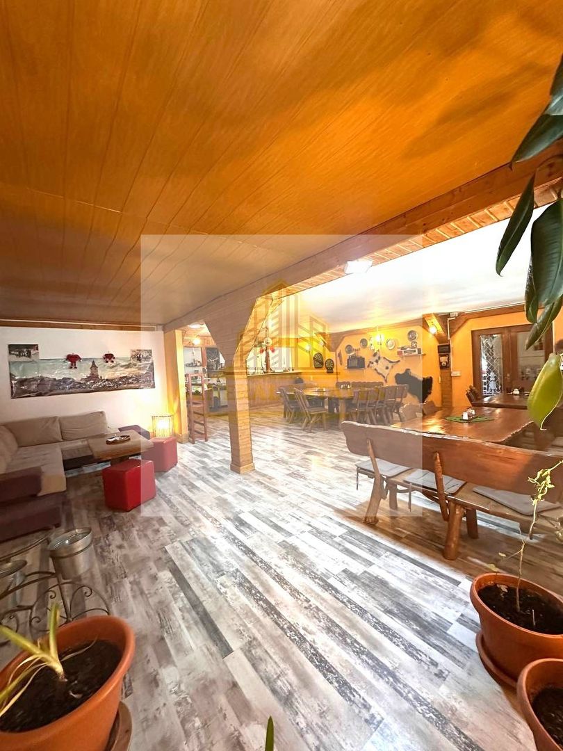 Vila de vanzare in Parcul national Piatra Craiului - Poză 16