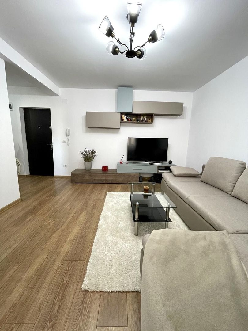 APARTAMENT IN VILA - Poză 2