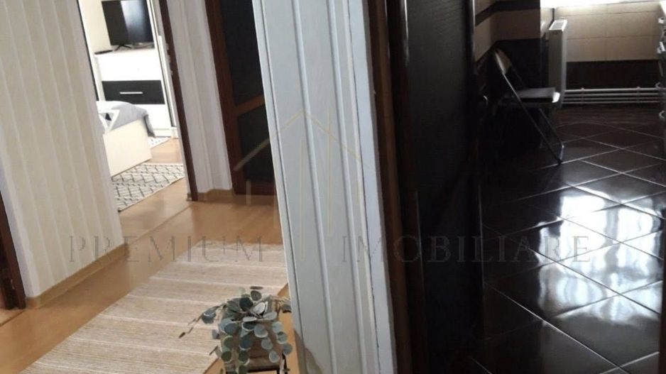 Apartament 3 Camere - Decomandat - Targu Ocna - Poză 8