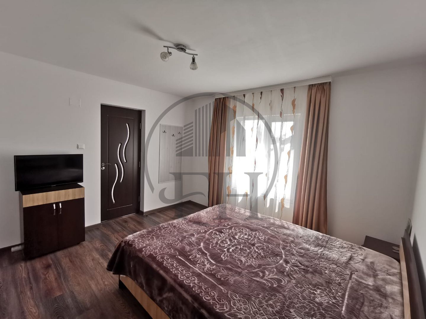 SOLD/ VANDUT Casa cu 6 camere in Valea Dacilor Constanta - Poză 5