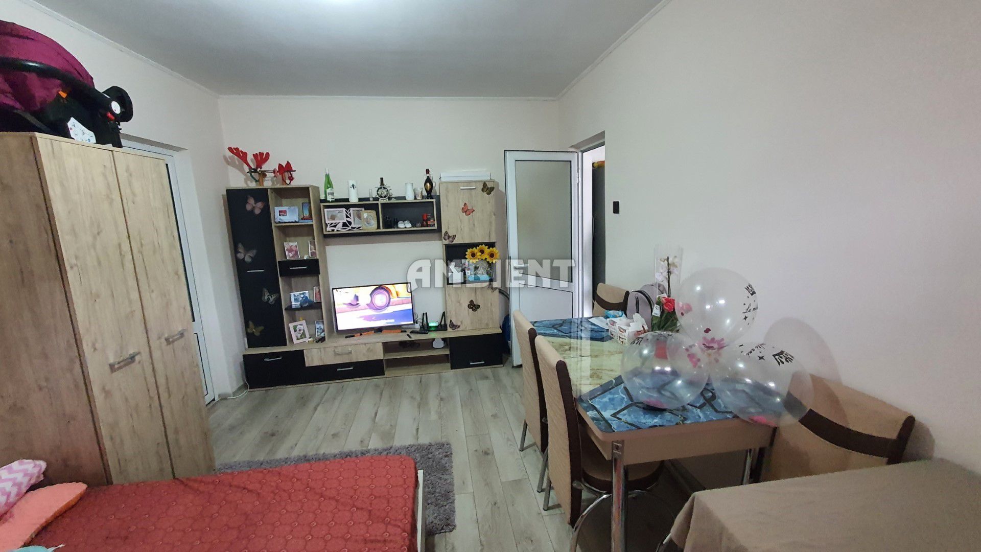 Apartament 2 camere, etaj 3, mobilat, zona CENTRU; - Poză 1