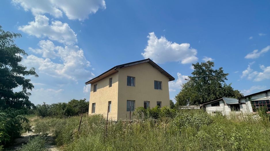 Casa Tunari-Dimieni - 115mp - curte 430mp - Poză 14