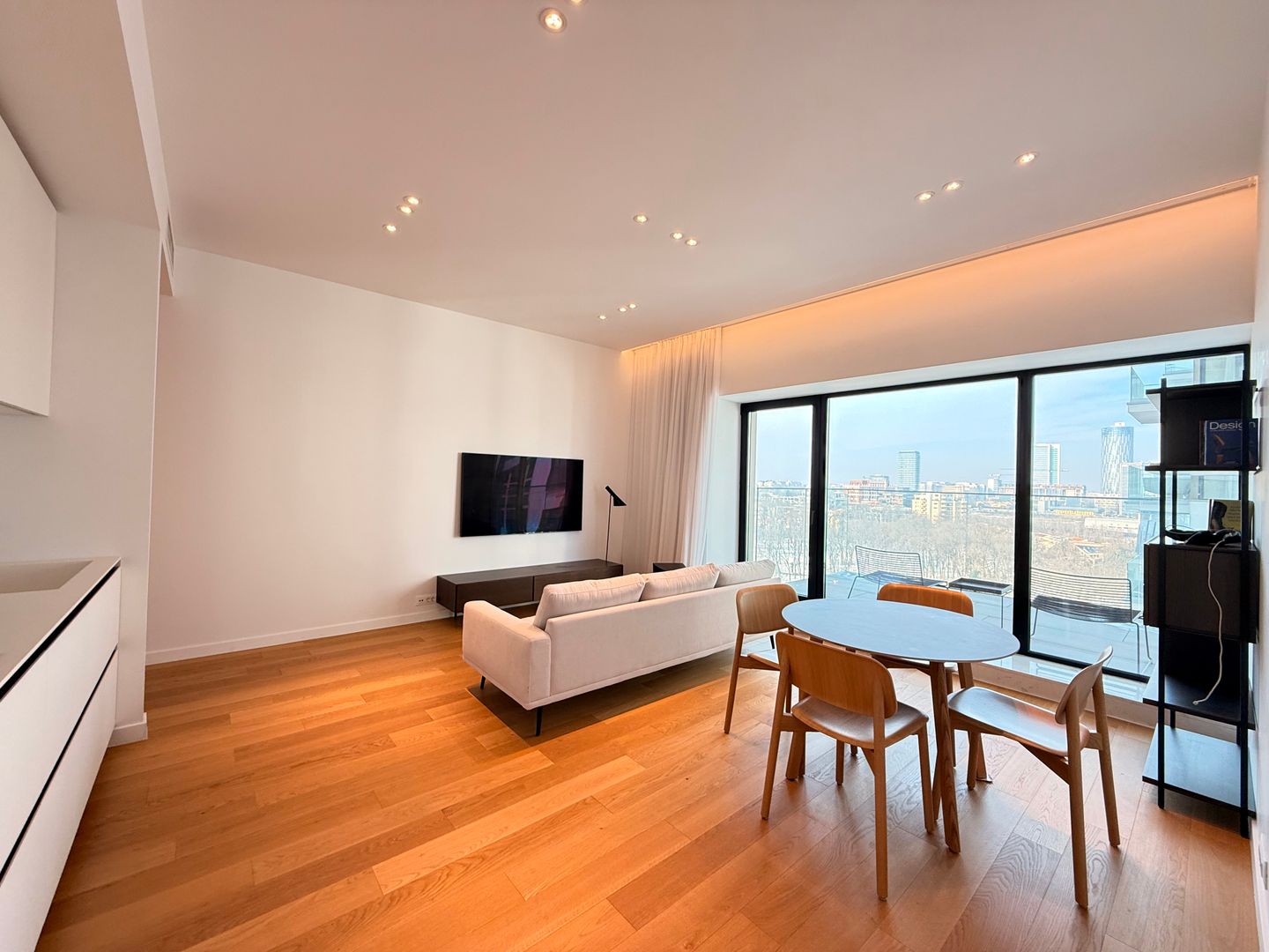 Apartament 2 camere de vanzare One Verdi vedere Park. - Poză 2