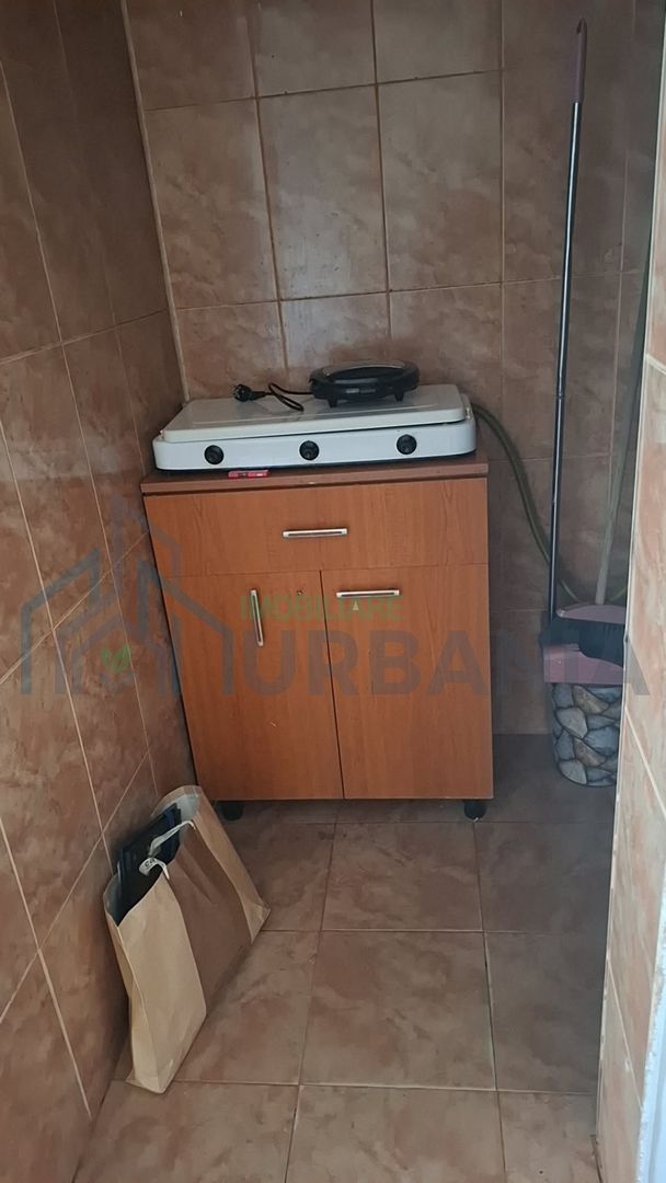 Garsonieră de închiriat în Pitești, zona Războieni - Poză 3