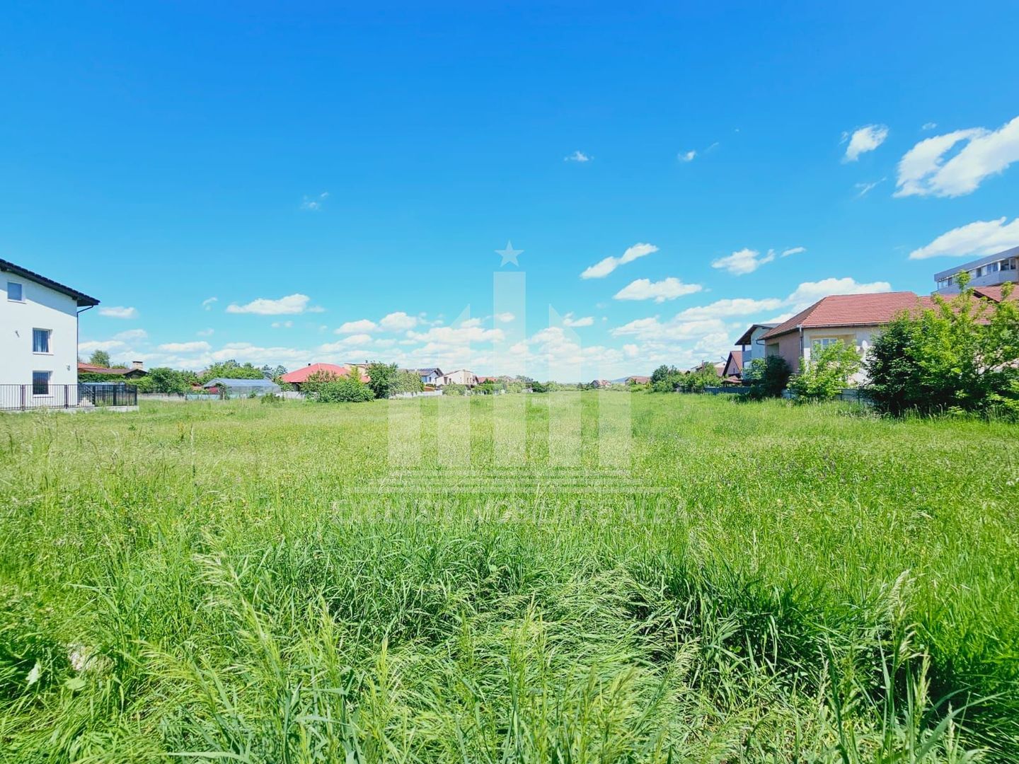 Teren intravilan pentru bloc P+3, zona centrala - Poză 2