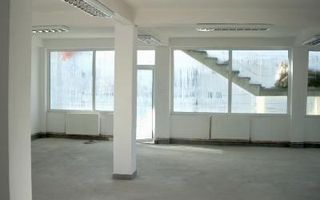 AZURA Imobiliare Pitesti - Spatiu Comercial Craiovei - Poză 3