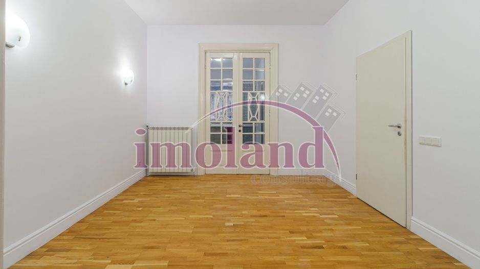 Vanzare - Imobil rar renovat - teren 220mp - Floreasca - Poză 2