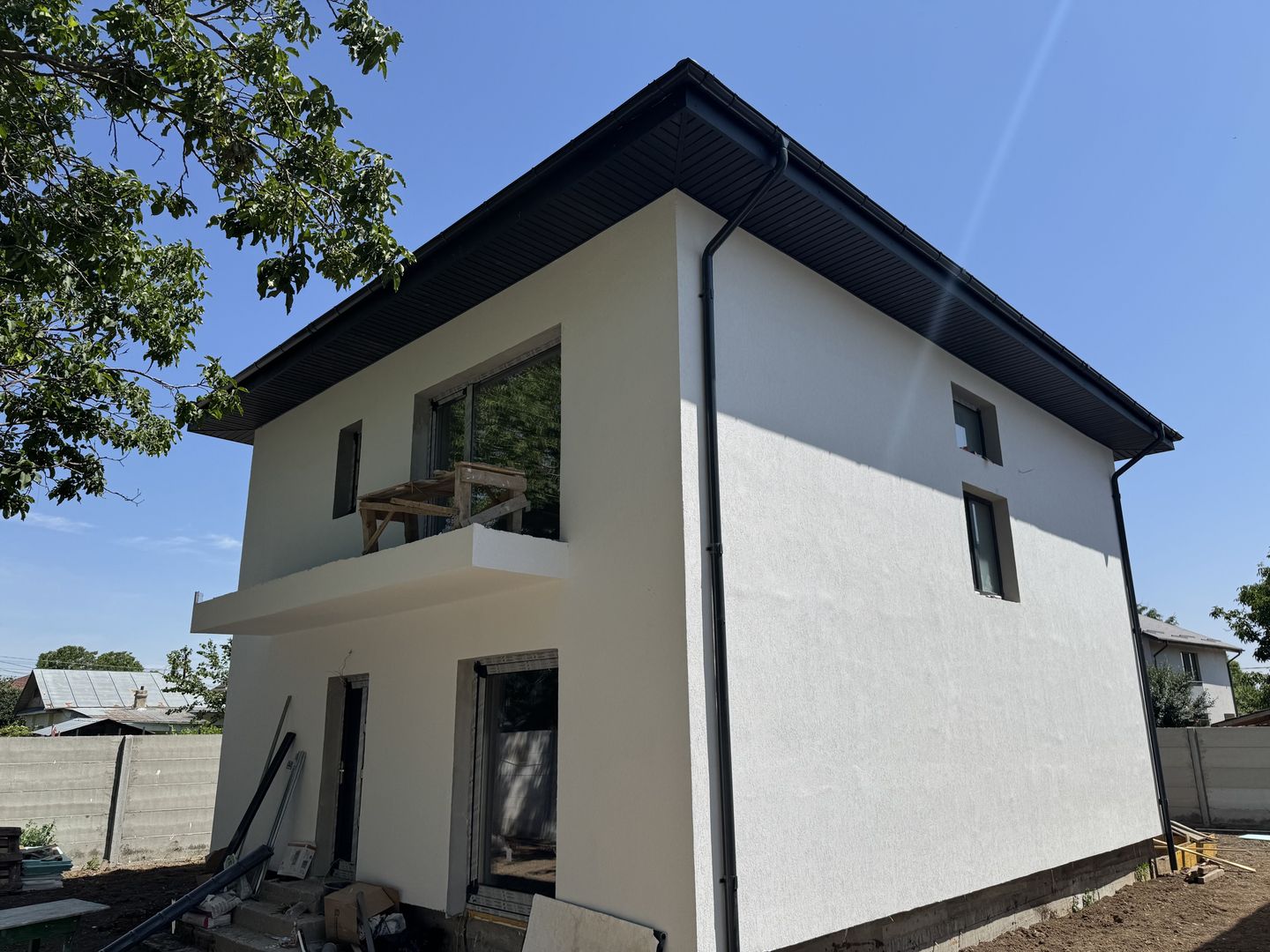 Vile Tunari CENTRAL 5 camere, P+1+M 0% comision - Poză 1