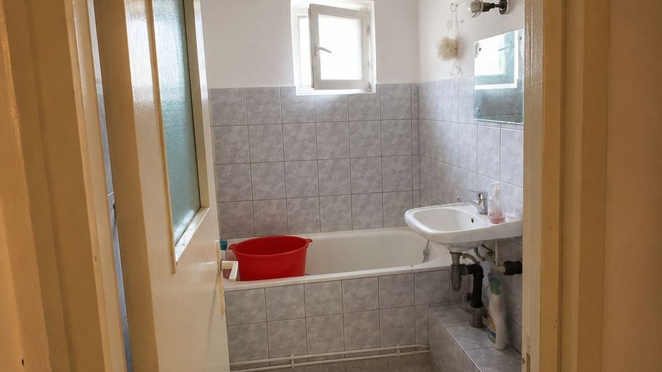 Apartament cu 4 camere de vanzare in zona Closca in Alba Iulia - Poză 8