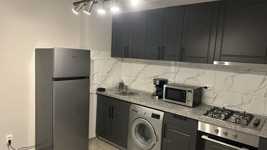 🏡 2 camere decomandat  etaj 2/4  | mobilat | Drumul Taberei - Poză 2