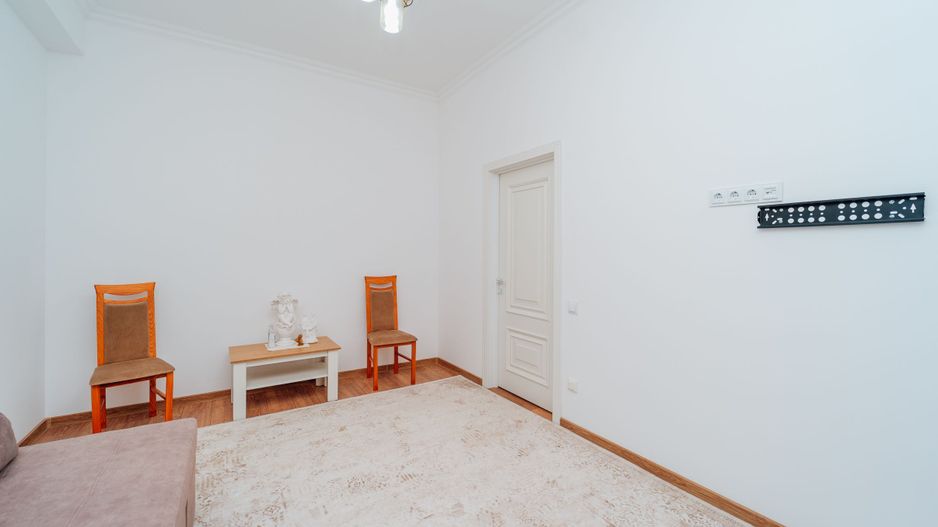 Apartament cu 2 camere, Centru - Poză 13