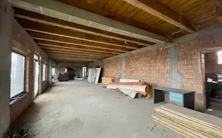 Pensiune cu piscina in constructie - Poză 12